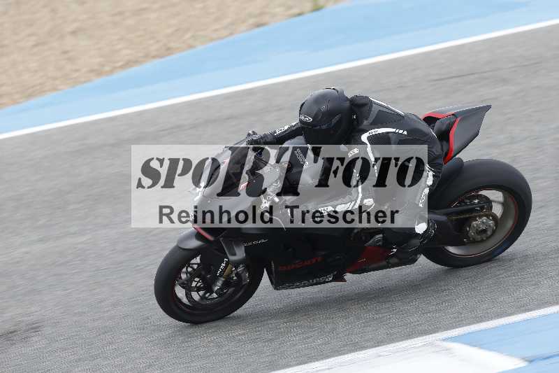 Archiv-2025/02 28.-31.01.2025 Moto Center Thun Jerez/gruen-green/81